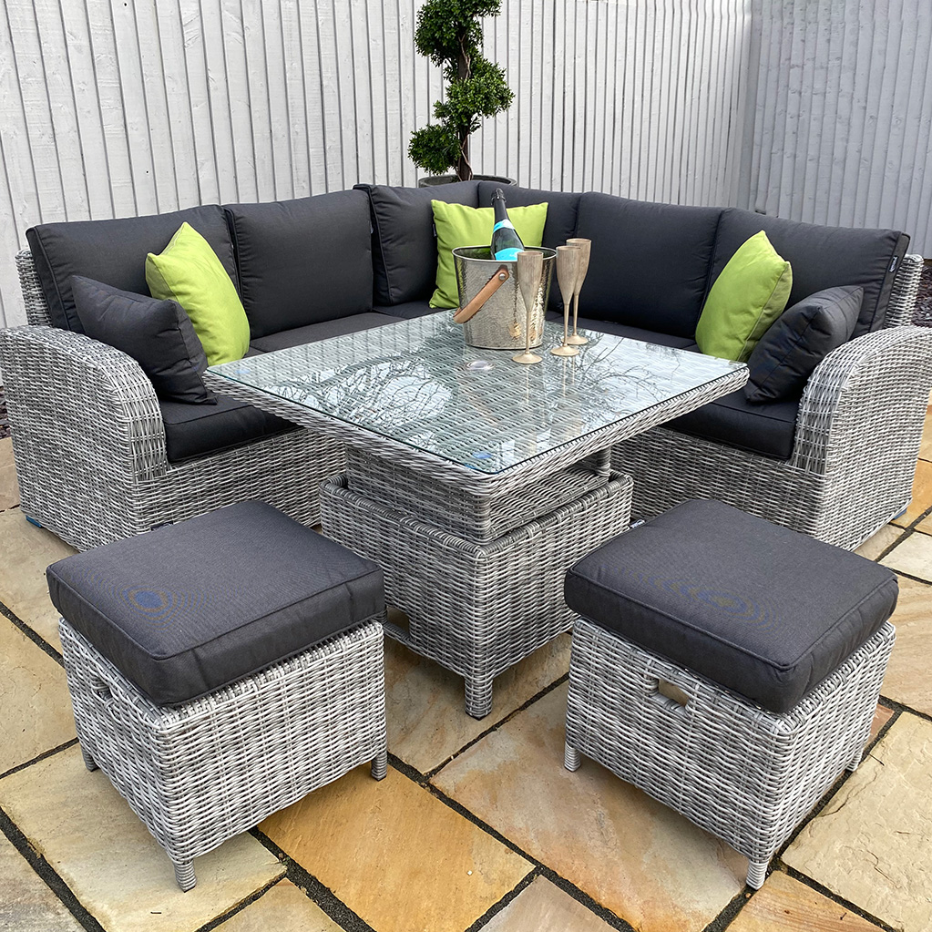 Studio maui deals corner rattan set